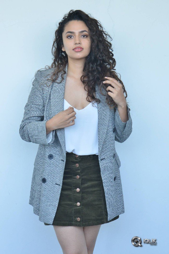 Malavika-Nair-New-Stills